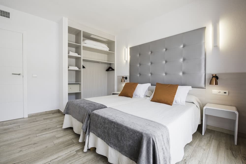Apartamentos Typic Oasis Sa Tanca — 13