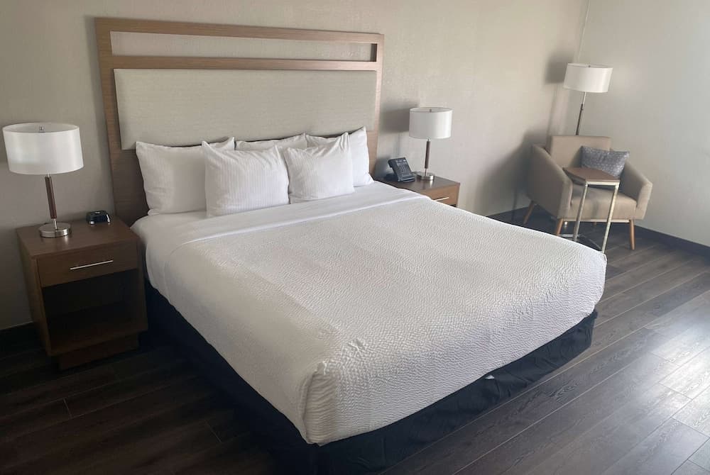 La Quinta Inn & Suites by Wyndham Ft Lauderdale Cypress Cr — 21