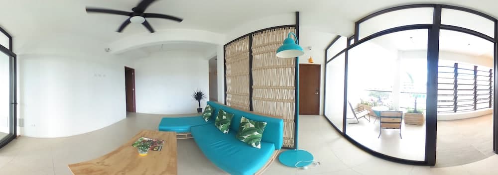 Nomaden Hotel, Hostel & Dachpool — 23