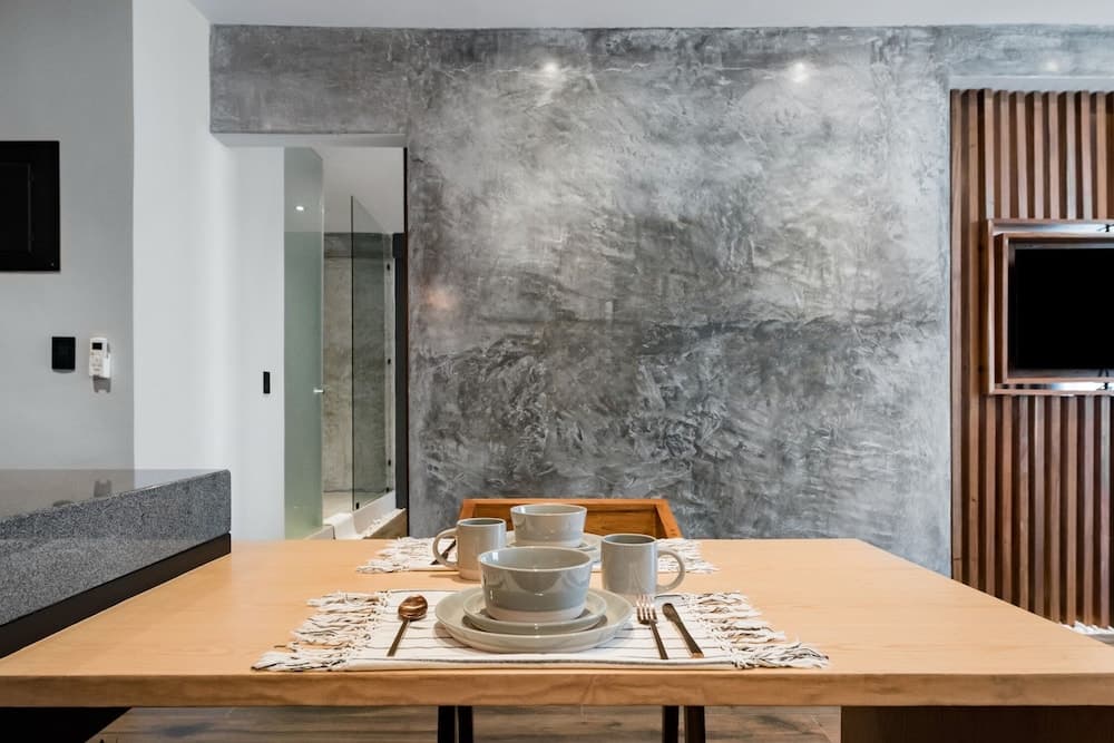 Leaf Boutique Condos — 10