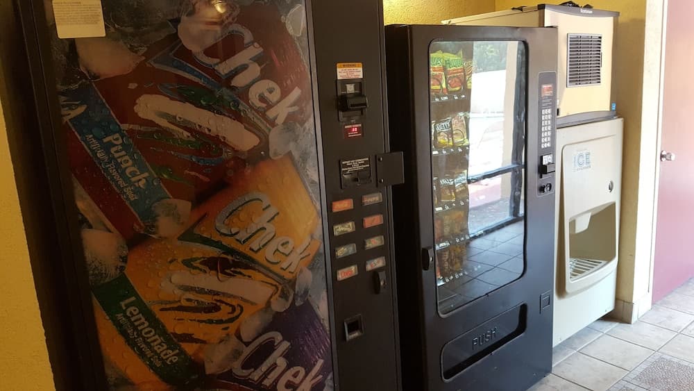Econo Lodge Busch Gardens — 8