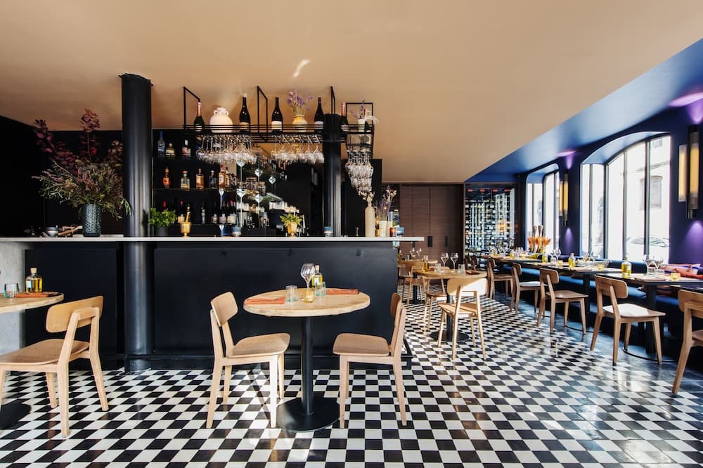 Hôtel de Nell — 18