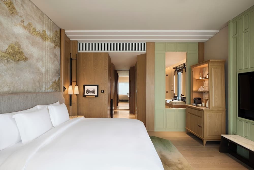 Dusit Thani Bangkok — 22