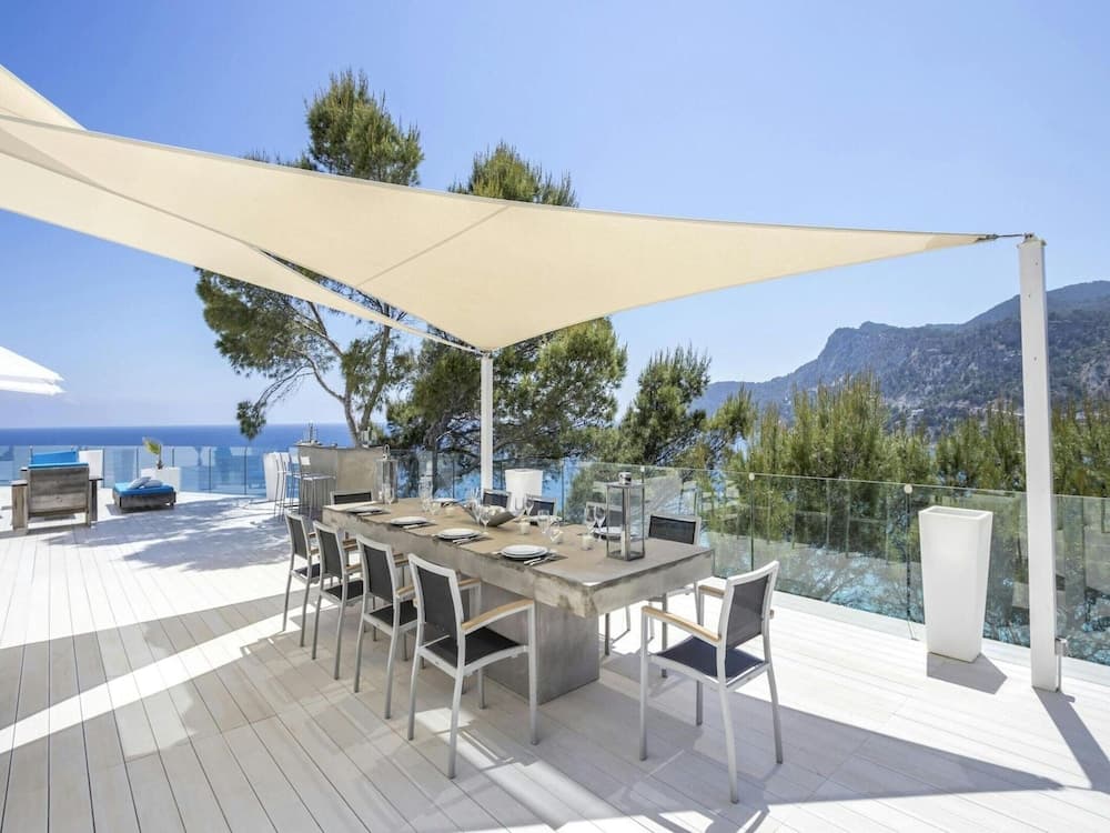 Beautiful Villa With Leisure Activities — 25