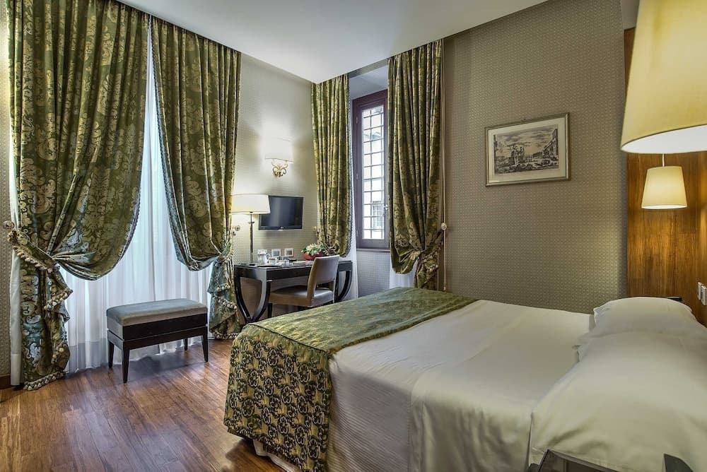 Albergo Del Senato — 11