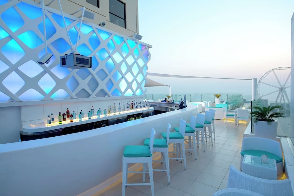 Hilton Dubai Il Cammino — 16