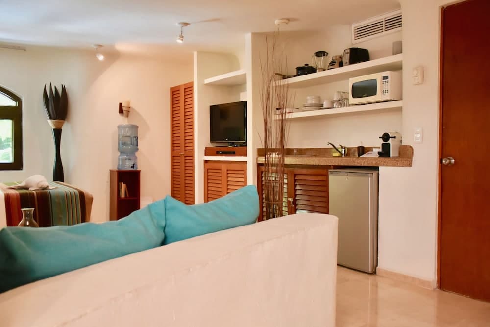 Playa Palms Beach Hotel — 6