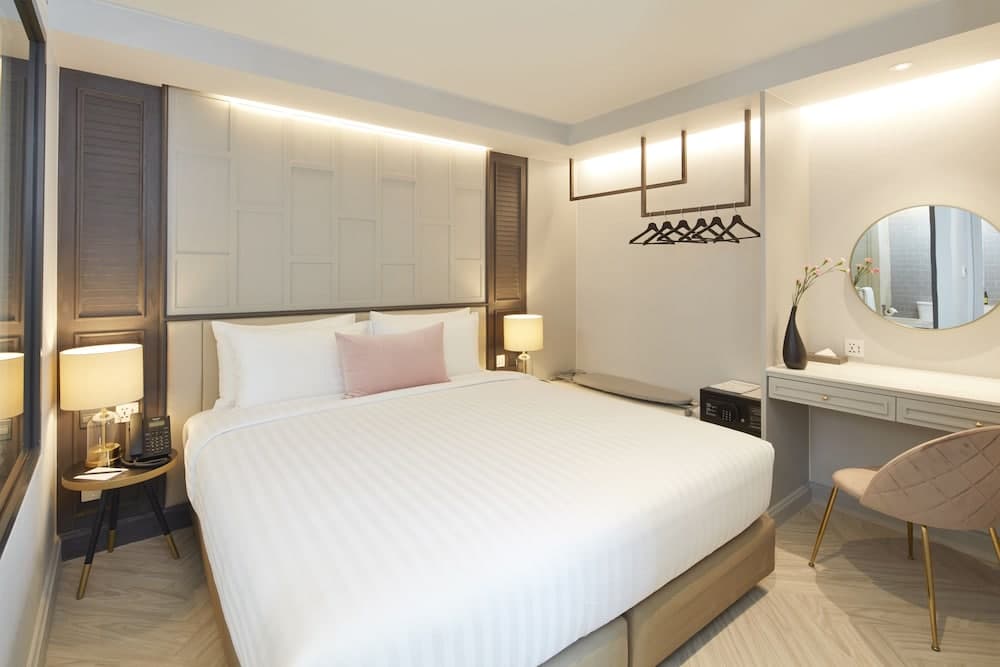 The Quarter Ploenchit by UHG — 14