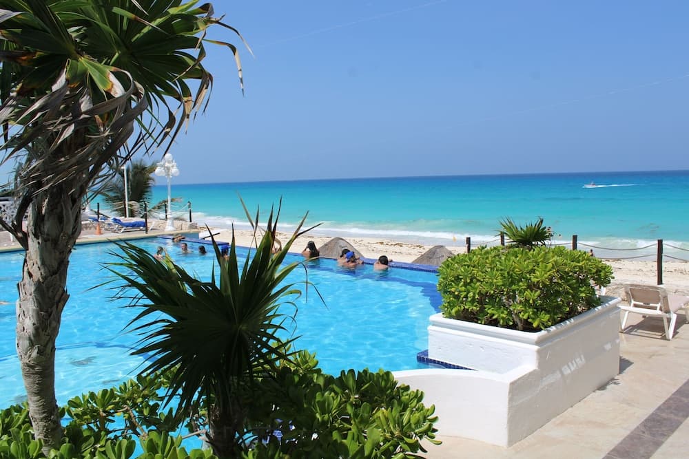 Bsea Cancun Plaza Hotel — 29