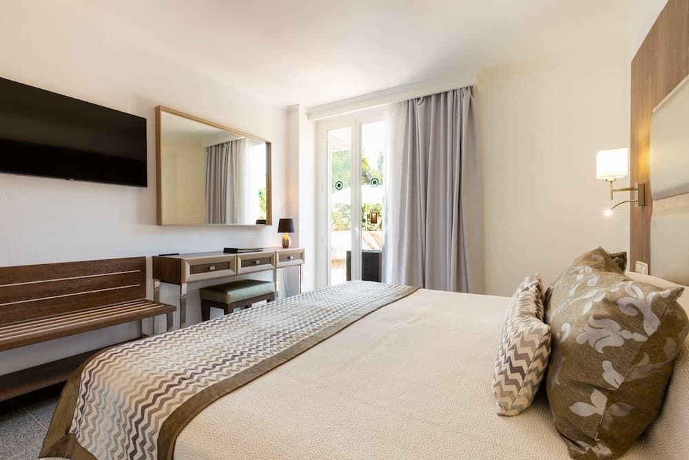 Suite Hotel S'Argamassa Palace — 2