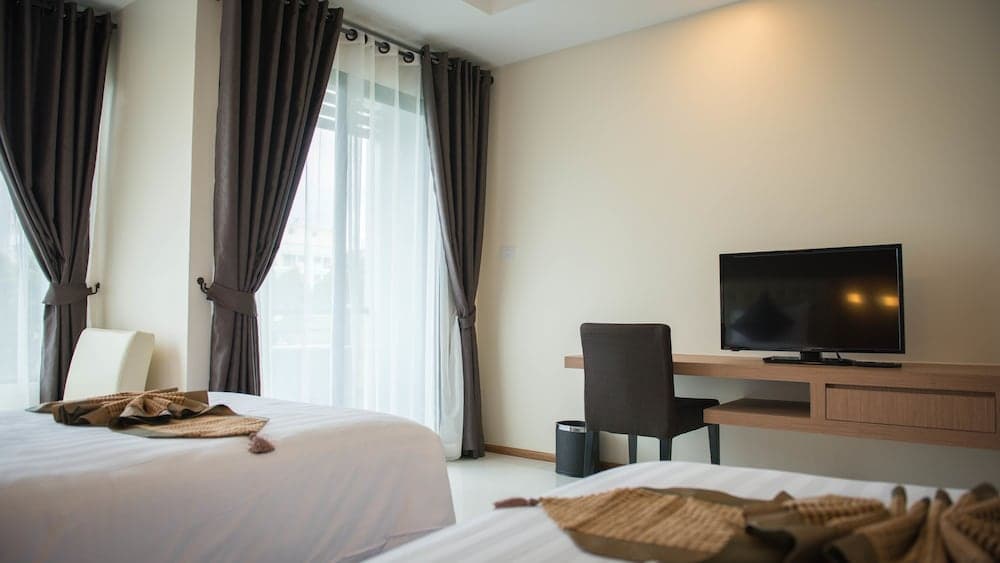 Picnic Hotel Bangkok — 29