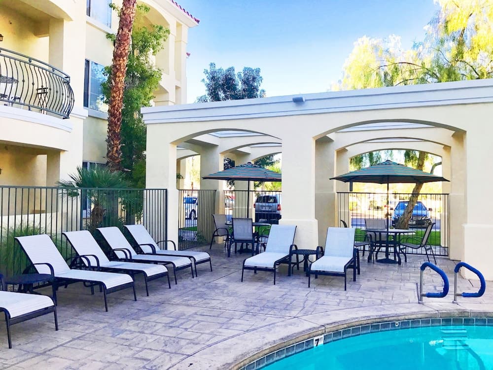 Club De Soleil All-Suite Resort — 1