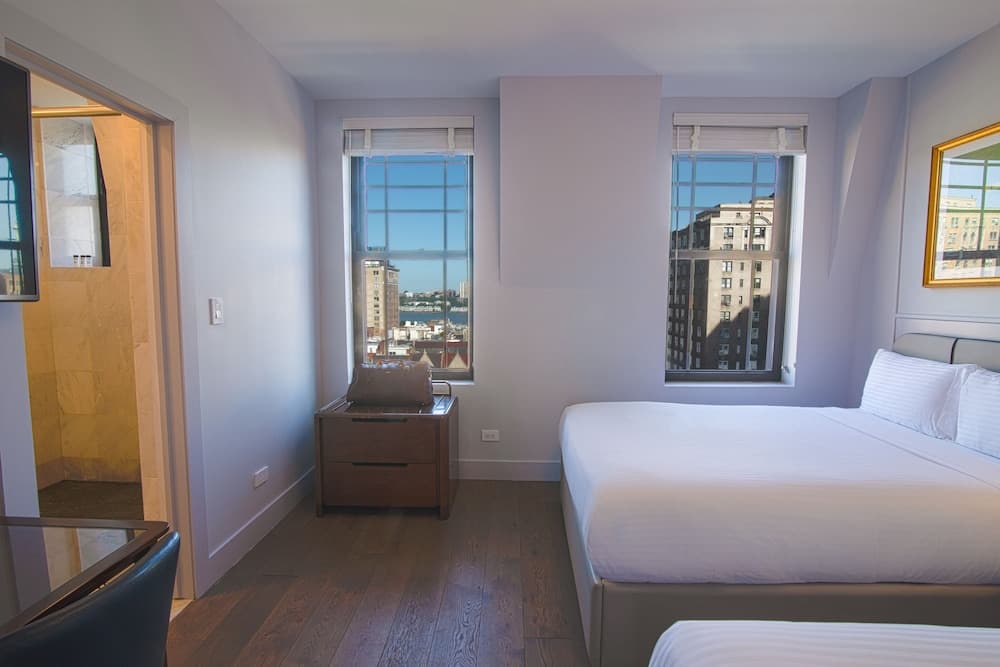 Hotel Belleclaire — 25