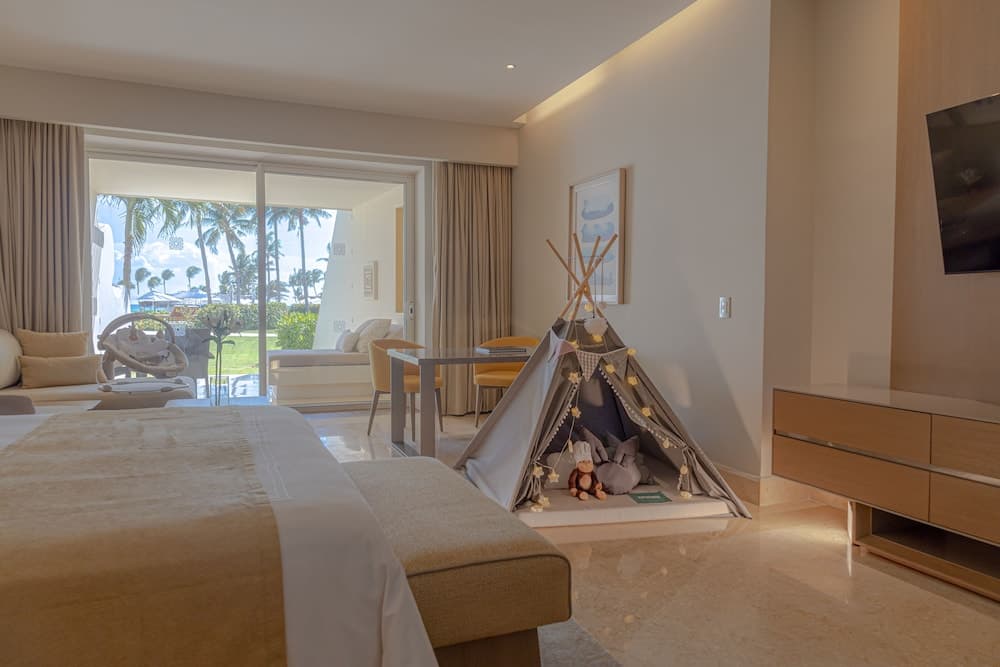 Ambassador at Grand Velas All Inclusive — 27
