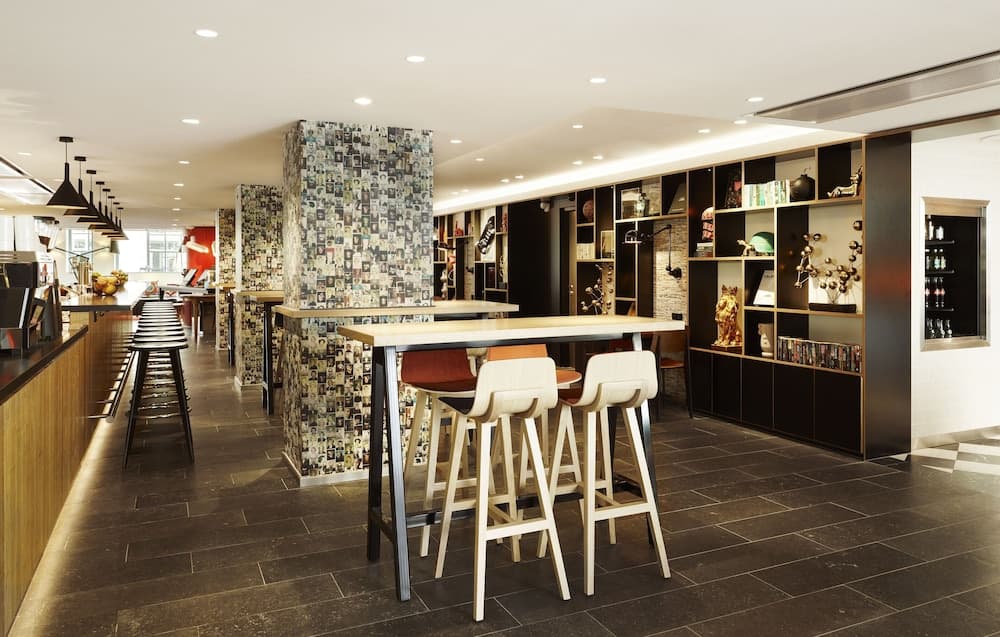 citizenM Paris Champs-Élysées — 4