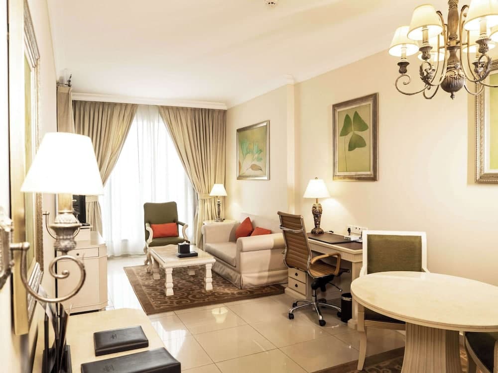 Mercure Dubai Barsha Heights Hotel Suites und Apartments — 23