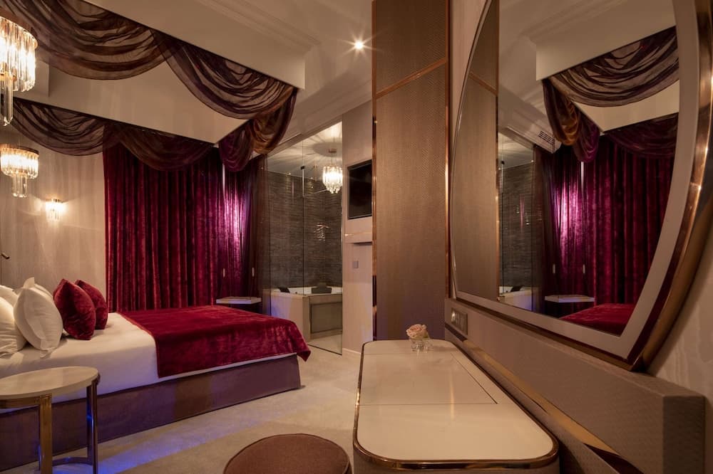 Paris j'Adore Hotel & Spa — 17