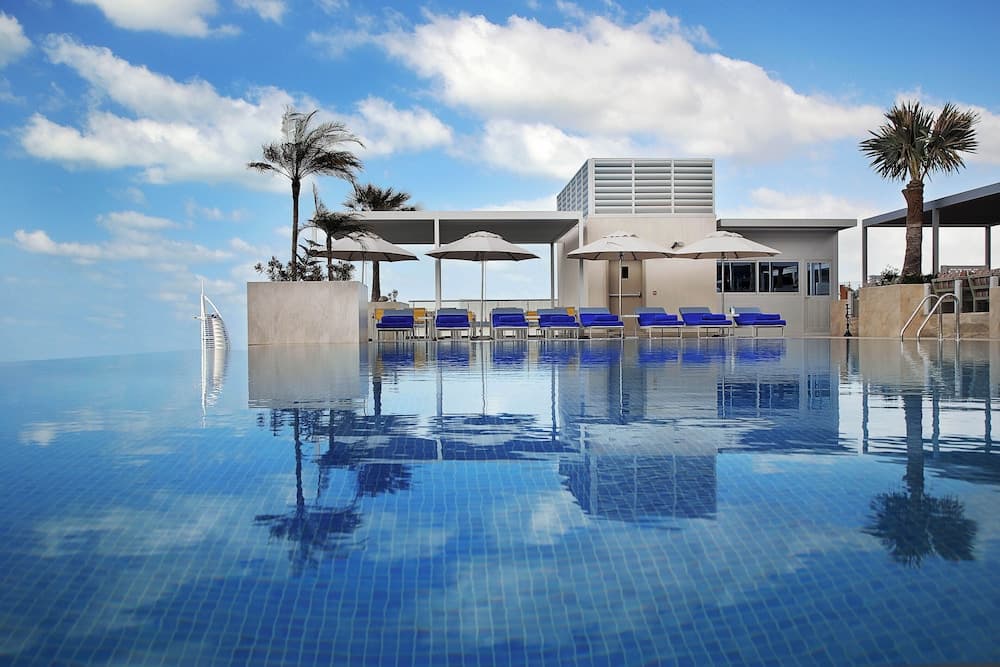 Grand Cosmopolitan Hotel — 5