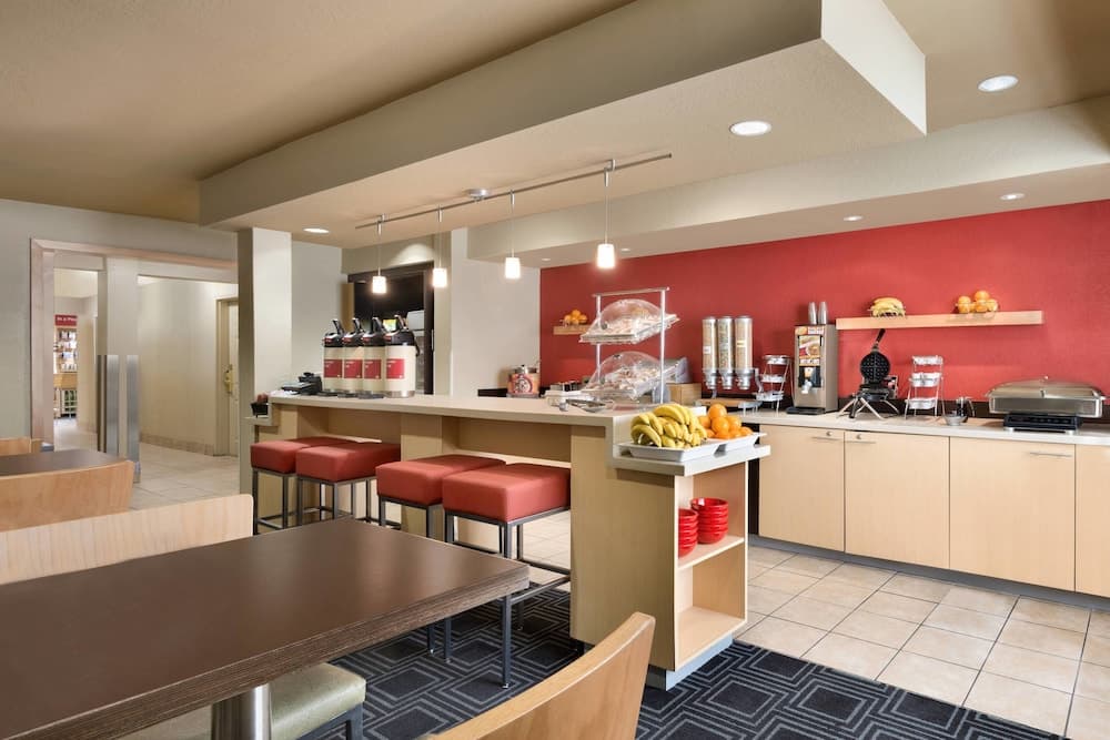 TownePlace Suites by Marriott Ft Lauderdale West (Newly Renovated) — 10