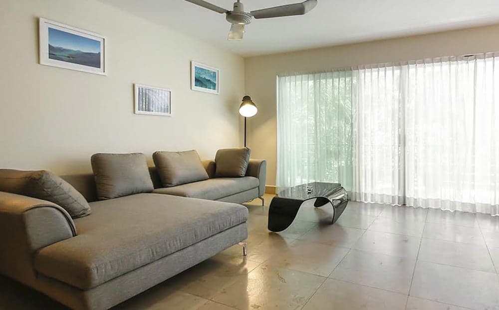 Luxury Condo Boutique — 2