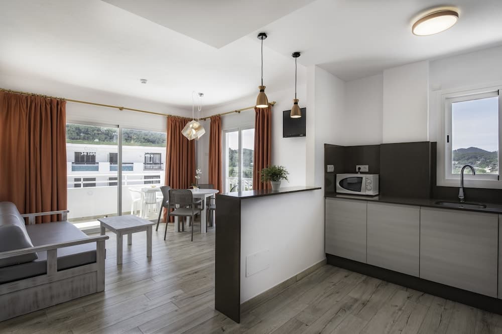 Apartamentos Typic Oasis Sa Tanca — 26
