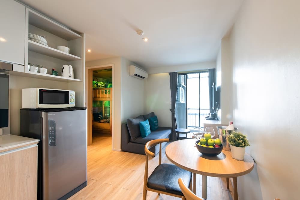 Cross Vibe Sukhumvit Hotel — 26