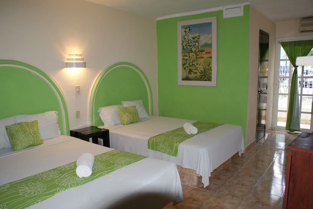 Hotel HC Internacional — 23