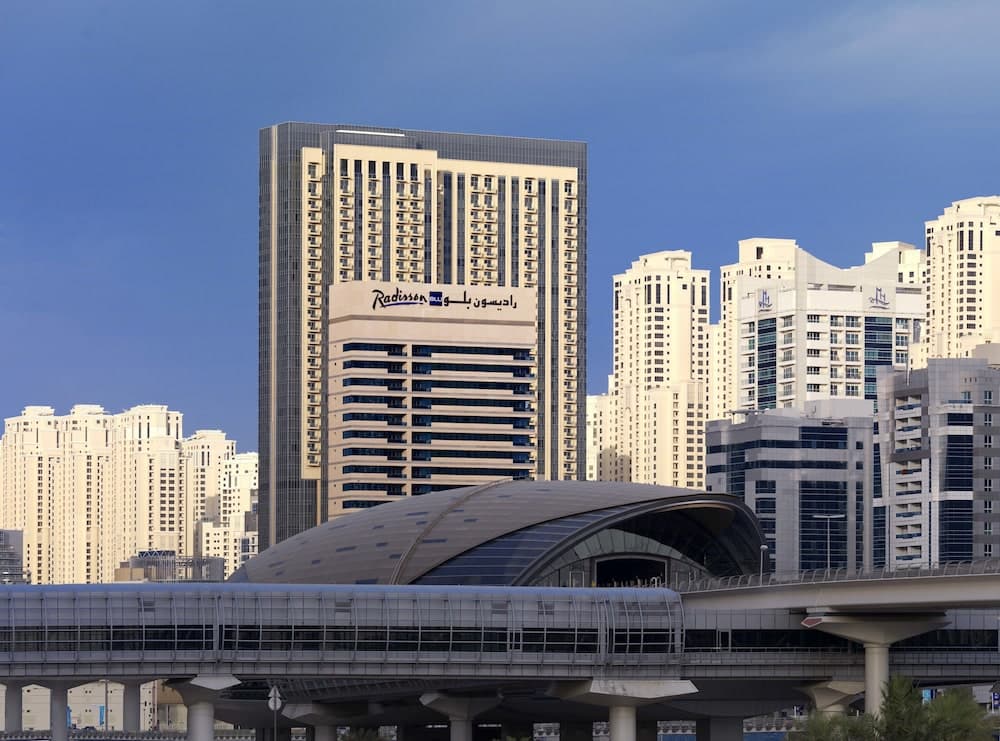 Radisson Blu Residence, Dubai Marina — 1