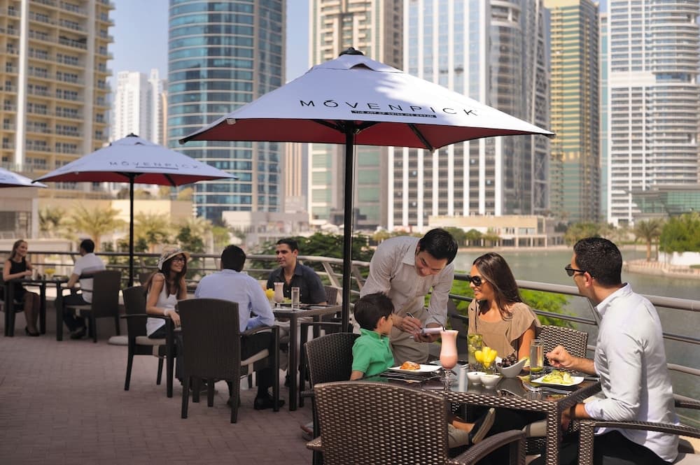 Mövenpick Hotel Jumeirah Lakes Towers — 26