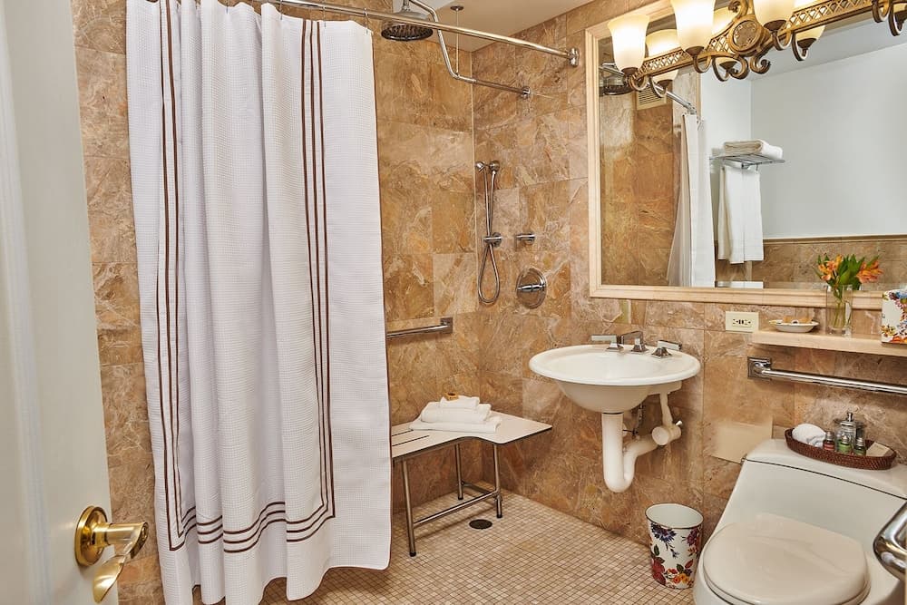 L'Hotel Kimberly — 23