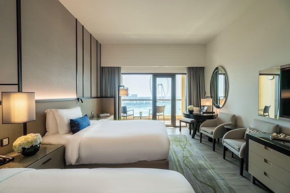 Amwaj Rotana, Jumeirah Beach - Dubai — 21