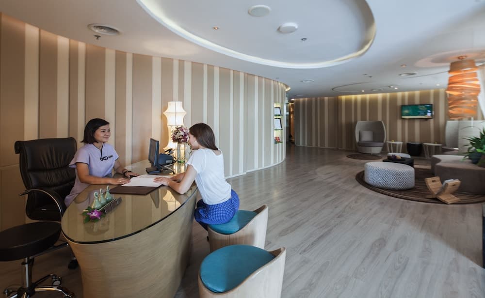 Centara Watergate Pavilion Hotel Bangkok — 25