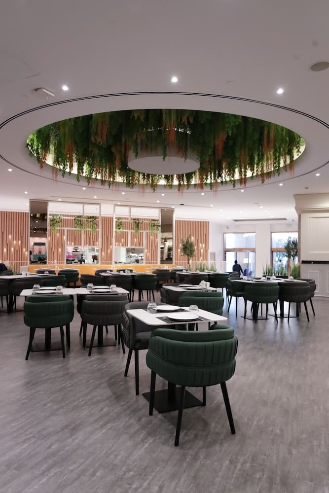 Fairmont Dubai — 10