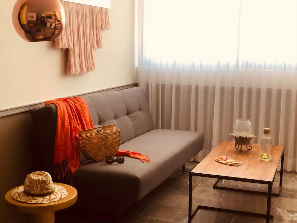 Singular Joy Downtown Residenze — 25