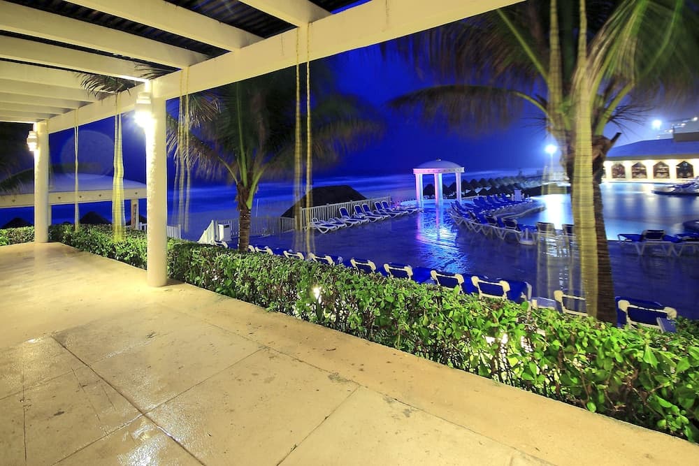 Golden Parnassus All Inclusive Resort & Spa - Adults Only — 12