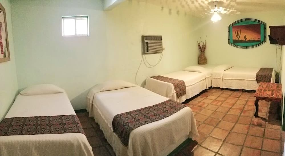 Cabo Inn Hotel — 13