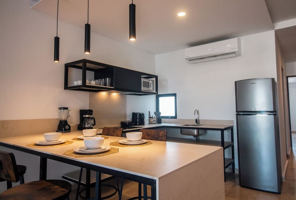 B10 Distinctive Hotel — 2