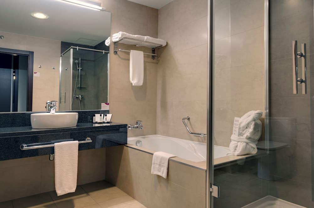 Crowne Plaza Madrid Airport by IHG — 23