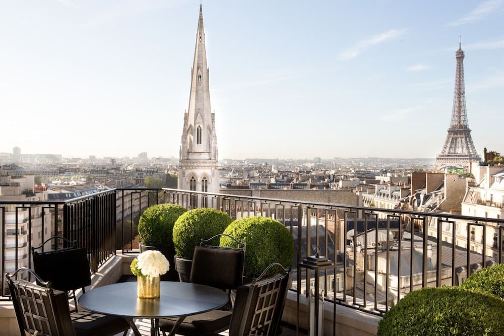 Four Seasons Hotel George V — 17