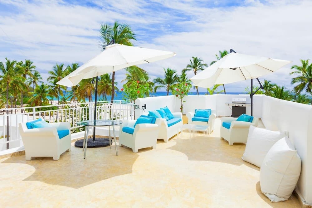 Punta Cana Beachfront Apartment With BBQ Private Terrace — 18