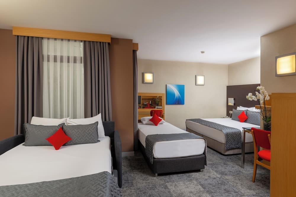 Hotel Nippon — 11