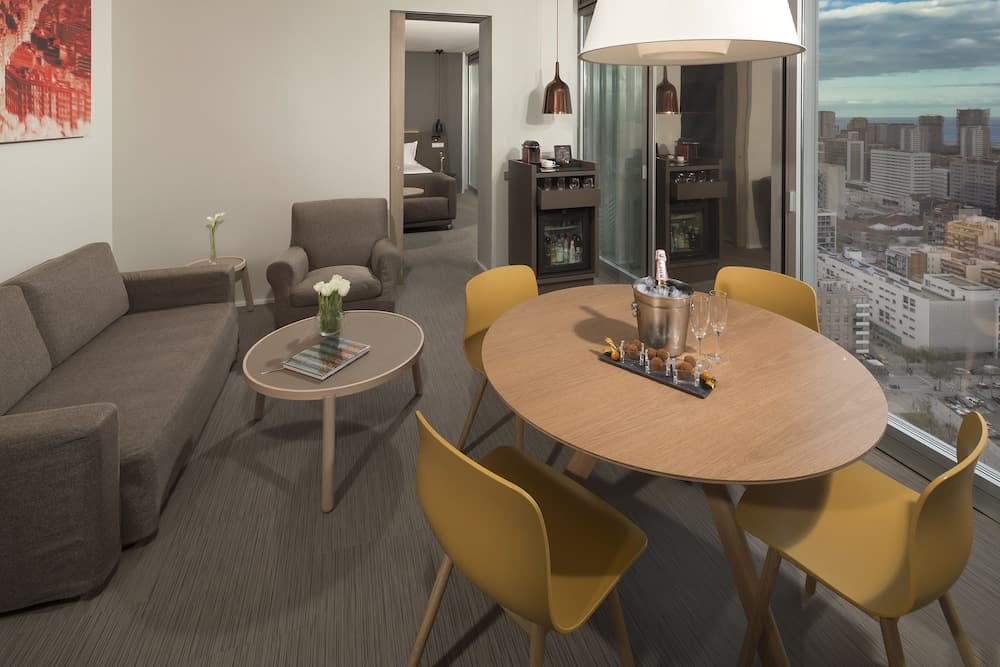 Melia Barcelona Sky — 7