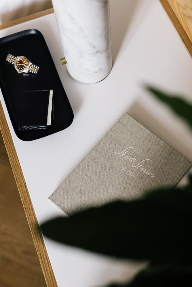 Short Stories Hotel — 6