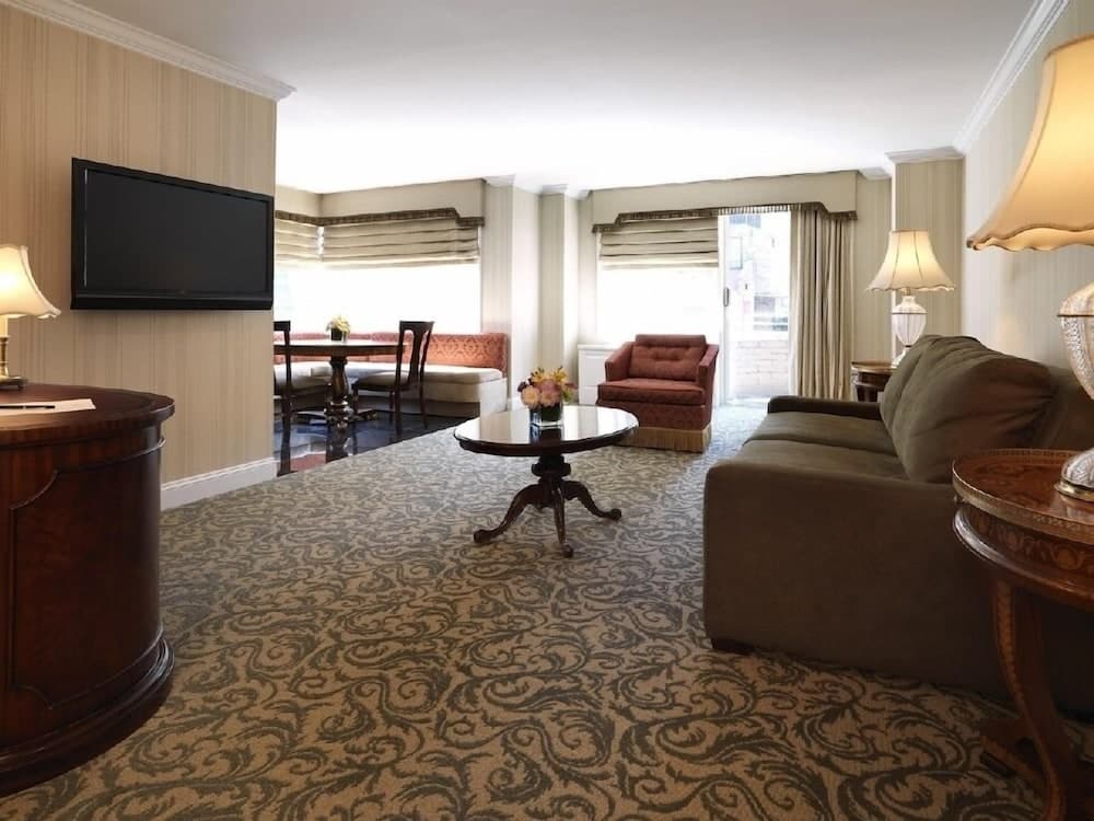 L'Hotel Kimberly — 10