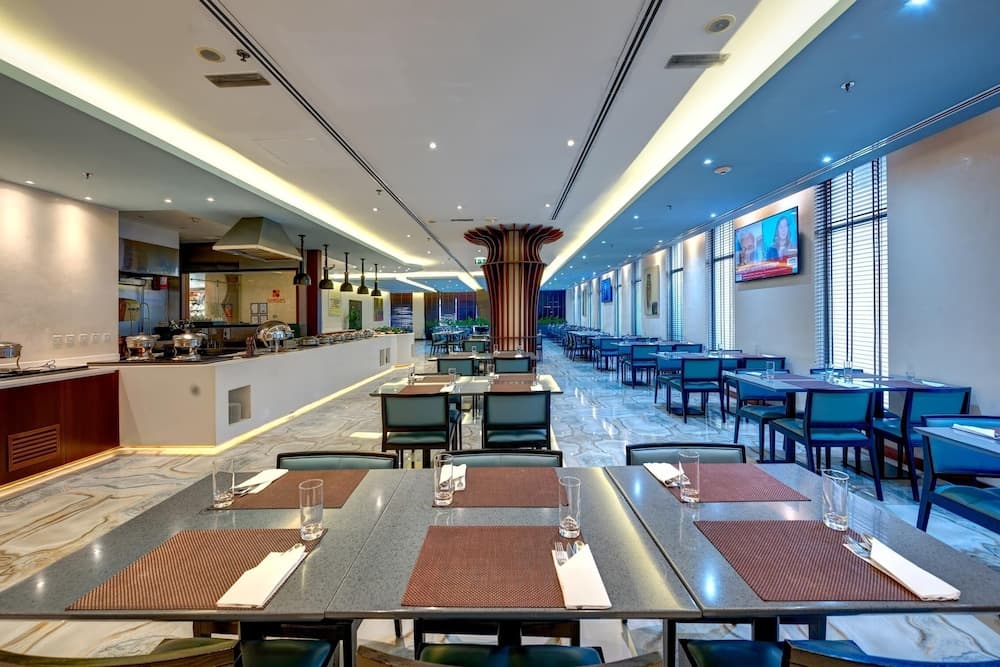 Mercure Gold Hotel Jumeirah Dubai by Accor — 24