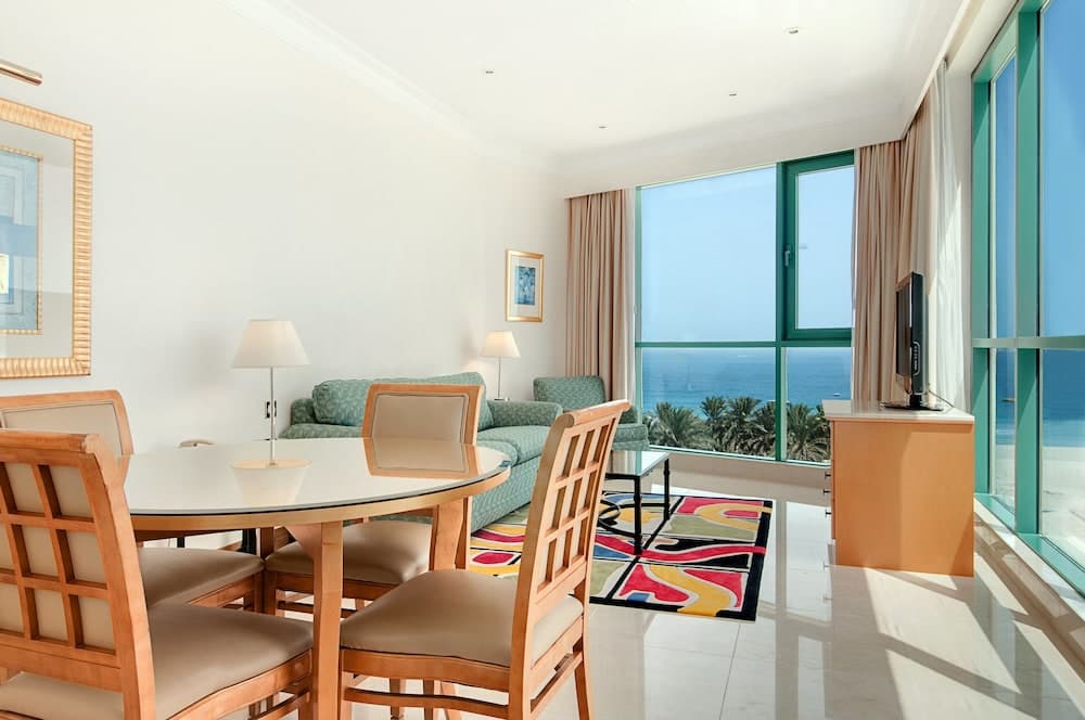 Hilton Dubai Jumeirah — 4