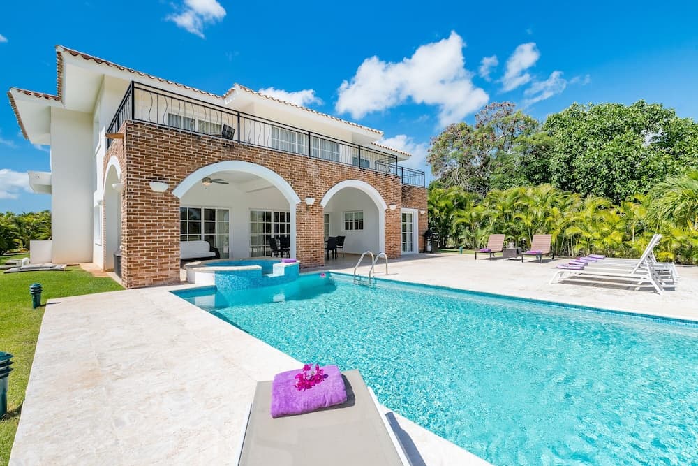 Beautiful 5-BDR 2 levels villa for rent — 3