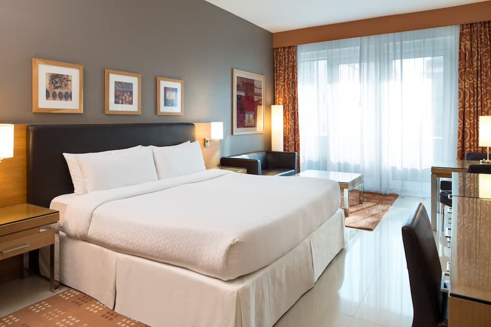 Four Points by Sheraton Bur Dubai — 17