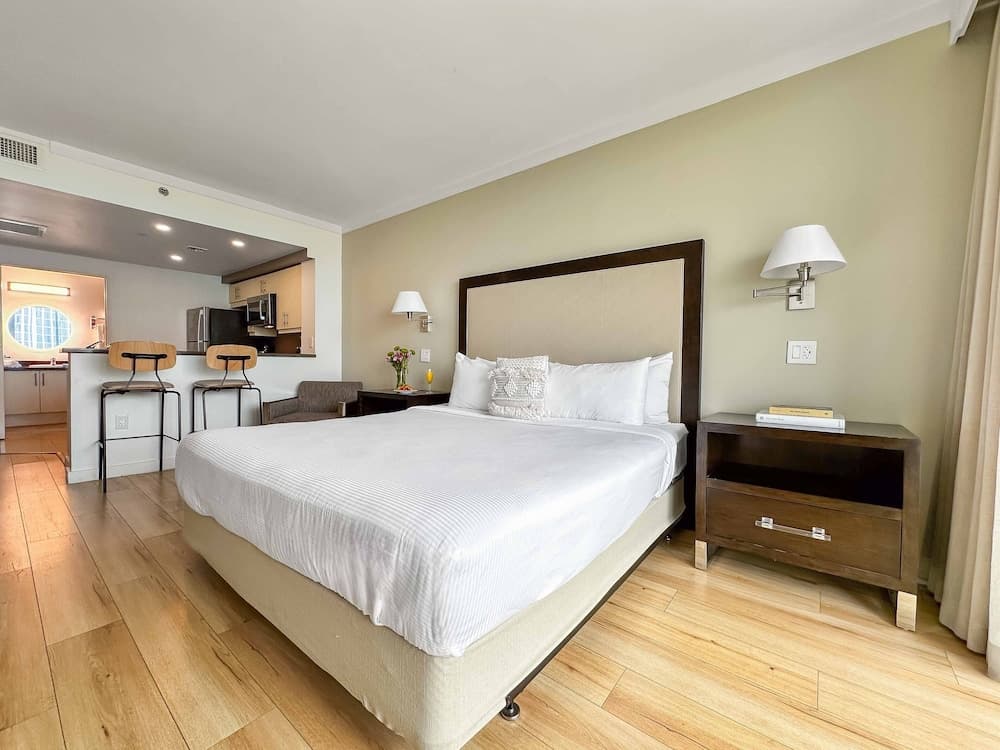 Miami Vacation Rentals - Coconut Grove — 7