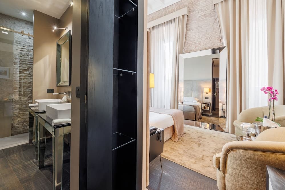 DOM Hotel — 4